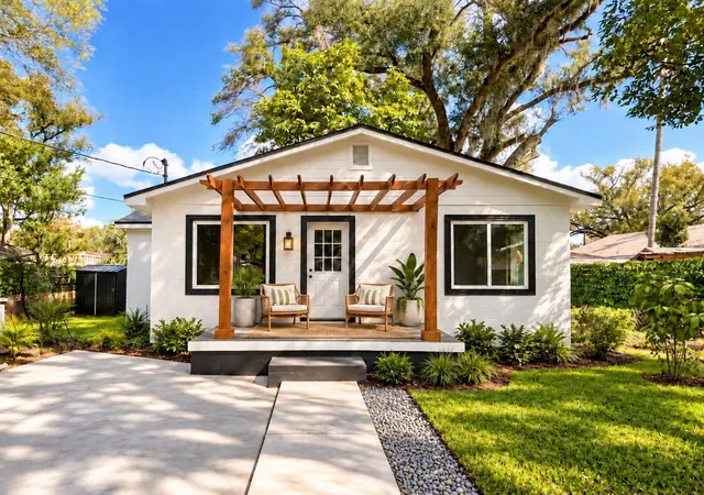 Single family home for sale at 2102 E Caracas St, TAMPA, FL 33610 | MLS# TB8483136