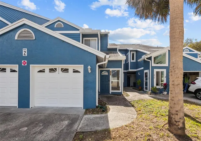 Photo 1 of Condo for sale at 2014 Golfview Dr #2014, Tarpon Springs, FL 34689 | MLS# TB8483185 | Listing updated on 2026-09-25