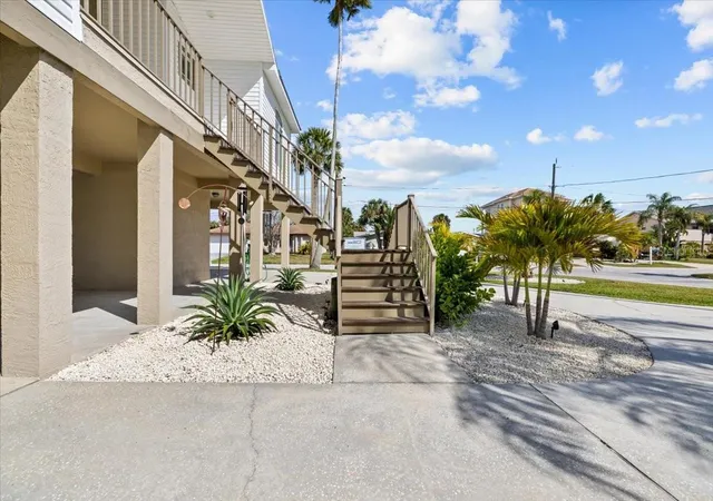 Photo 4 of Single family home for sale at 8117 Brighton Dr, Port Richey, FL 34668 | MLS# TB8483187 | Listing updated on 2026-08-14