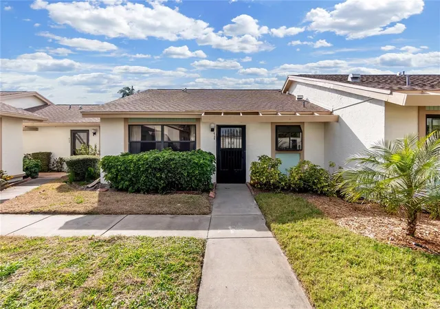 2nd image of 6135 Heritage Ln #6135, Bradenton, FL 34209 | MLS# A4684962