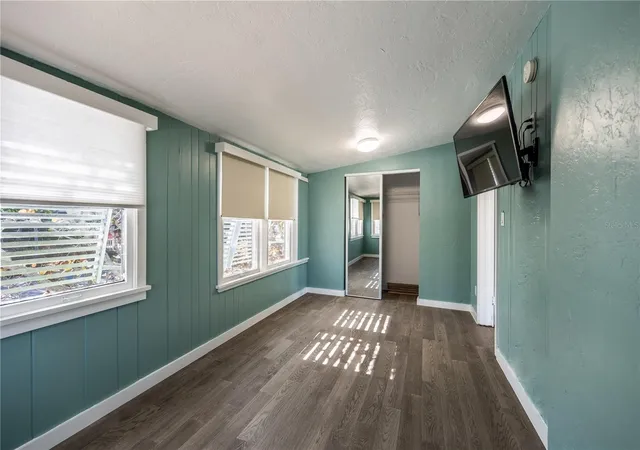 2nd image of 115 124th Ave W, Treasure Island, FL 33706 | MLS# O6387952