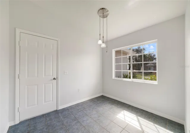 Photo 4 of Single family home for sale at 400 Paradise Woods Ct, Davenport, FL 33896 | MLS# O6387989 | Listing updated on 2026-08-12