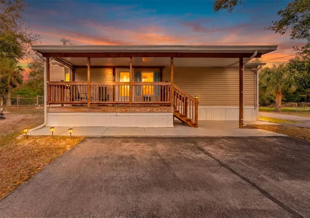 Photo 2 of Sale Pending at 9633 Jim St, Hudson, FL 34669 | MLS# TB8483321 | Listing updated on 2026-09-25