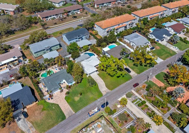 Photo 34 of Single family home for sale at 4540 Bayshore Blvd NE, Saint Petersburg, FL 33703 | MLS# TB8483324 | Listing updated on 2026-10-15