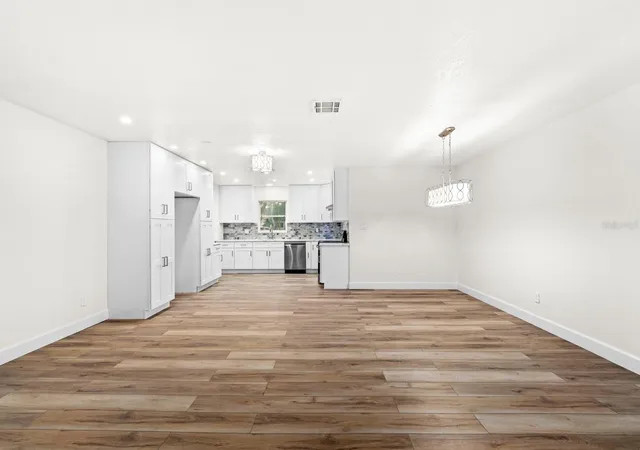 Photo 4 of Single family home for sale at 4540 Bayshore Blvd NE, Saint Petersburg, FL 33703 | MLS# TB8483324 | Listing updated on 2026-10-18