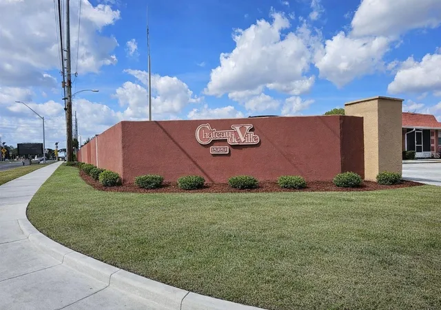 Photo 1 of Condo for sale at 2929 W Oak Ridge Rd #E6, Orlando, FL 32809 | MLS# O6388031 | Listing updated on 2026-03-11