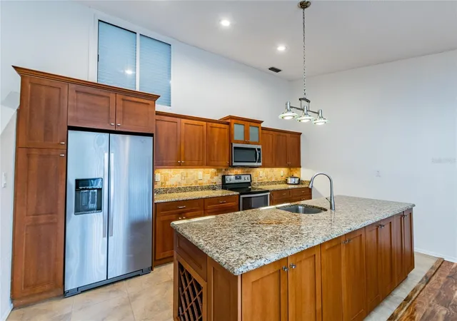 2nd image of 6435 92nd Pl #904, Pinellas Park, FL 33782 | MLS# TB8483394