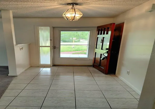 4th image of 2973 Parma Dr, Deltona, FL 32738 | MLS# O6388081