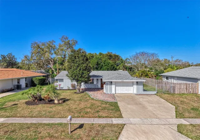 4th image of 6742 Bowline Dr, Sarasota, FL 34231 | MLS# A4685028