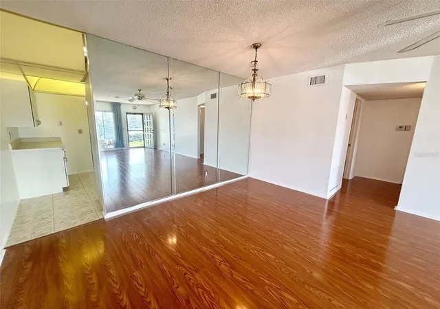 5th image of 2400 Columbia Dr #18, Clearwater, FL 33763 | MLS# TB8483456