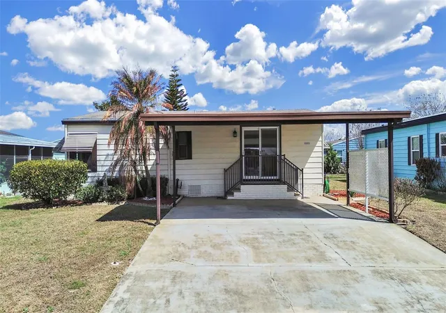Photo 2 of Manufactured home for sale at 4969 Deerwood Dr, Lakeland, FL 33810 | MLS# P4938047 | Listing updated on 2026-10-15