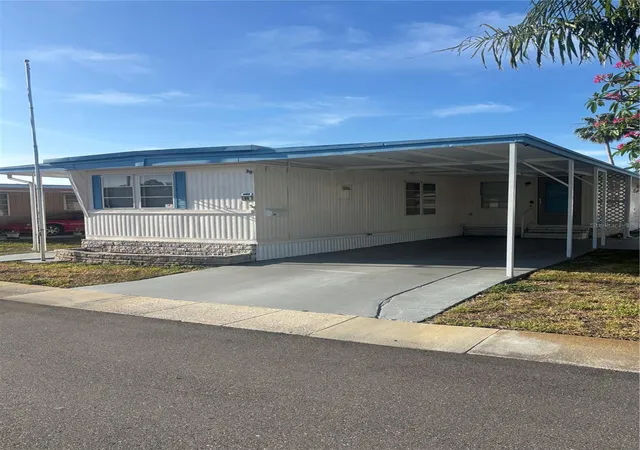 Photo 3 of Manufactured home for sale at 7901 40th Avenue N #60, Saint Petersburg, FL 33709 | MLS# TB8483510 | Listing updated on 2026-09-29