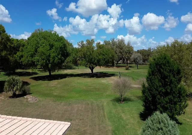 2nd image of 221 Golf Aire Blvd, Winter Haven, FL 33884 | MLS# L4959992