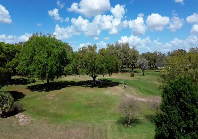 4th image of 221 Golf Aire Blvd, Winter Haven, FL 33884 | MLS# L4959992