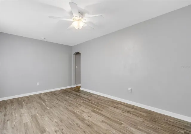 3rd image of 1608, 1610, 1612 11Th St W, Bradenton, FL 34205 | MLS# A4685070