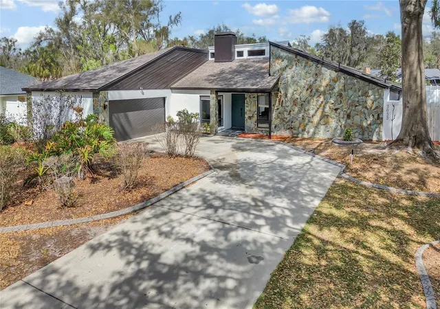 1st image of 3033 Wister Cir, Valrico, FL 33596 | MLS# TB8483555