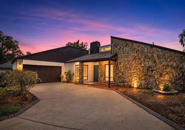 Photo 1 of Single family home for sale at 3033 Wister Cir, Valrico, FL 33596 | MLS# TB8483555 | Listing updated on 2026-09-07