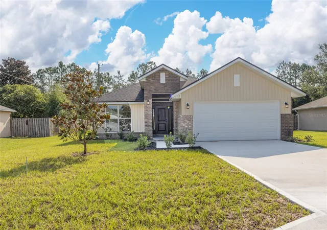 Photo 1 of Single family home for sale at 7 Zircon Ct, Palm Coast, FL 32164 | MLS# FC316694 | Listing updated on 2026-10-06