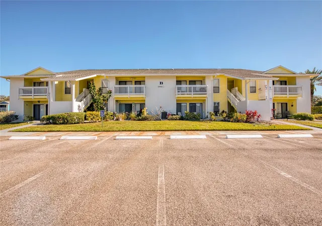 Condo for sale at 455 Alt 19 S #21, PALM HARBOR, FL 34683 | MLS# TB8483559