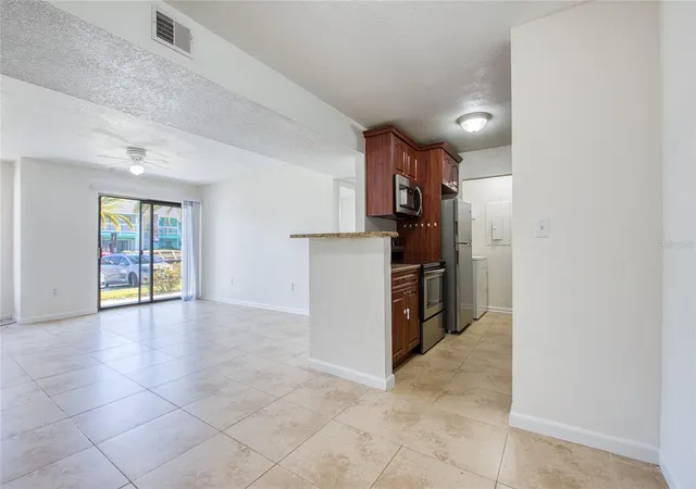 Photo 3 of Condo for sale at 455 Alt 19 S #21, Palm Harbor, FL 34683 | MLS# TB8483559 | Listing updated on 2026-09-21