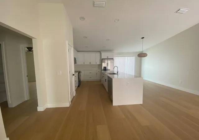 4th image of 895 S Cedar Ave, Orange City, FL 32763 | MLS# O6388265