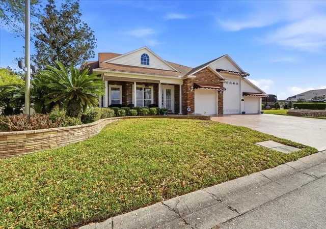 2nd image of 305 Motorcoach Dr S, Polk City, FL 33868 | MLS# L4960001