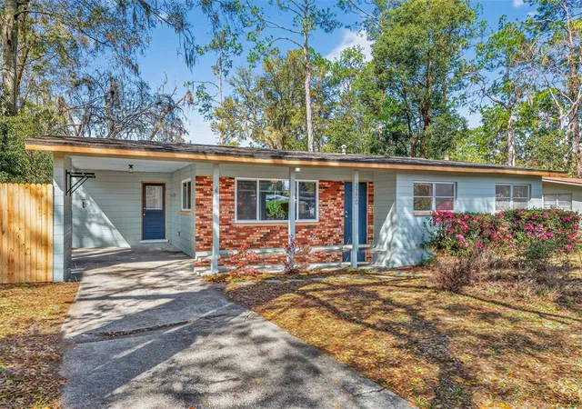 Photo 2 of Single family home for sale at 2200 Ne 16th Terrace, Gainesville, FL 32609 | MLS# GC538214 | Listing updated on 2026-08-05