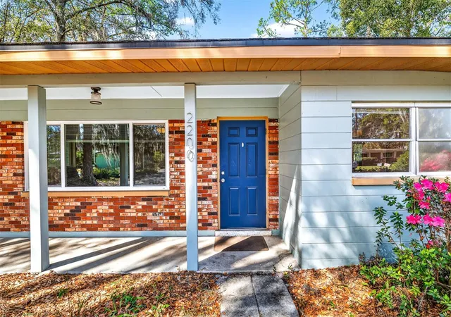 Photo 4 of Single family home for sale at 2200 NE 16th Terrace, Gainesville, FL 32609 | MLS# GC538214 | Listing updated on 2026-08-05