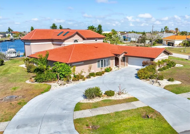 Photo 1 of Single family home for sale at 4405 Harbor Blvd, Port Charlotte, FL 33952 | MLS# C7522933 | Listing updated on 2026-10-04