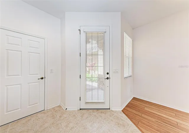Photo 4 of Townhouse for sale at 8160 Villa Grande Ct, Sarasota, FL 34243 | MLS# A4685128 | Listing updated on 2026-09-22