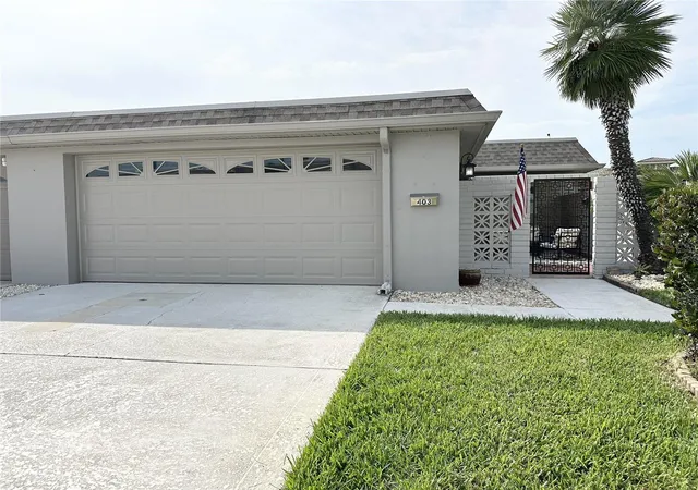 Photo 2 of Single family home for sale at 403 Boca Ciega Point Blvd N, Saint Petersburg, FL 33708 | MLS# TB8483693 | Listing updated on 2026-10-07