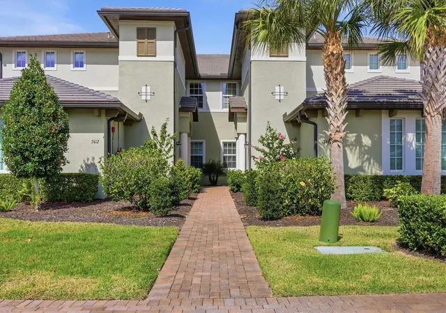 1st image of 7412 Divot Loop #7412, Bradenton, FL 34202 | MLS# A4685138