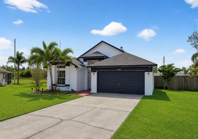 Photo 1 of Single family home for sale at 19500 Glen Elm Way, Orlando, FL 32833 | MLS# O6388357 | Listing updated on 2026-09-30