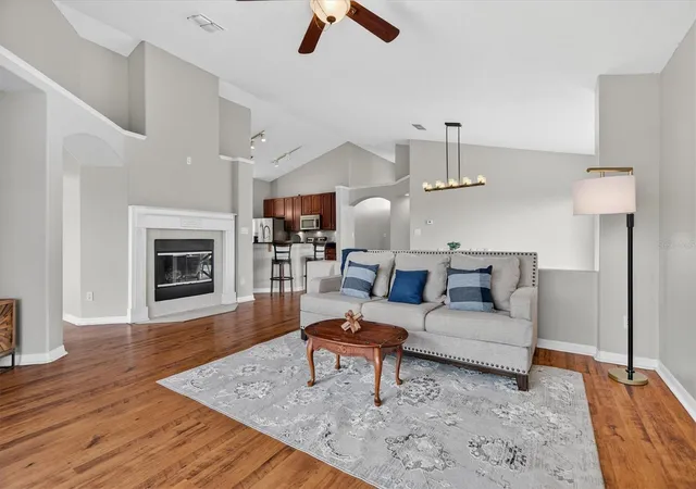 Photo 4 of Single family home for sale at 19500 Glen Elm Way, Orlando, FL 32833 | MLS# O6388357 | Listing updated on 2026-09-30