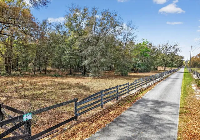 2nd image of 3800 Double D Circle R, Lady Lake, FL 32159 | MLS# G5109202