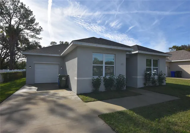 Photo 1 of Single family home for sale at 202 W Crescent Dr, Lakeland, FL 33805 | MLS# L4960008 | Listing updated on 2026-10-03