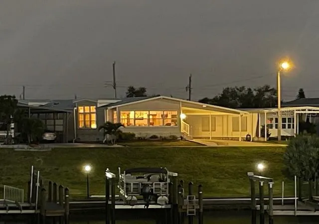 1st image of 817 S Waterway, Venice, FL 34285 | MLS# N6143280