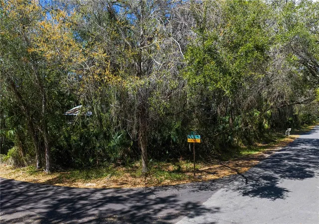 Photo 1 of Land for sale at 8004 Bay Dr, Tampa, FL 33635 | MLS# TB8483794 | Listing updated on 2026-10-06