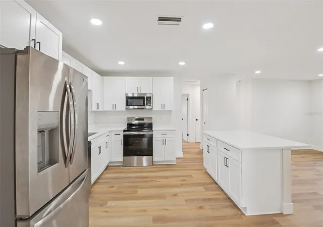 Photo 2 of Single family home for sale at 920 43rd Avenue Ne, St Petersburg, FL 33703 | MLS# TB8483798 | Listing updated on 2026-10-07