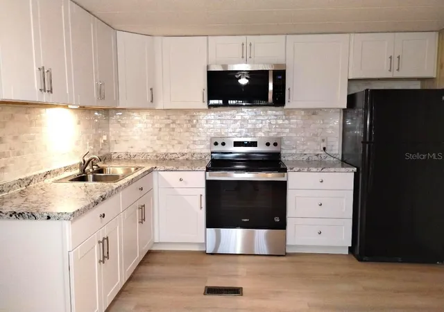 2nd image of 9283 Denmarsh Dr, Brooksville, FL 34613 | MLS# W7883661