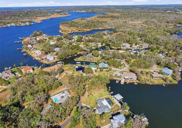 47th image of 300 Nw 12th Ave, Crystal River, FL 34428 | MLS# G5109213