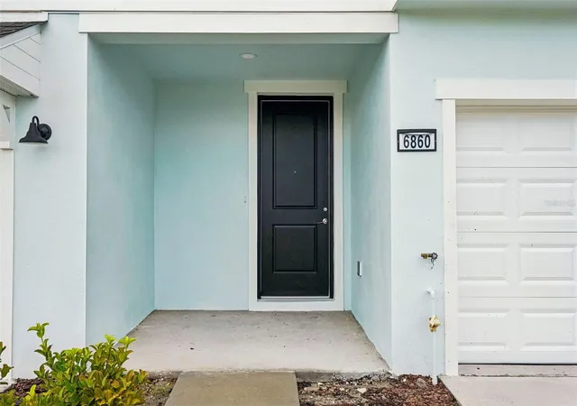 Homes for sale in Zephyrhills, FL | 6860 Holcombe Down Dr, Zephyrhills, FL 33541 | MLS# TB8483806