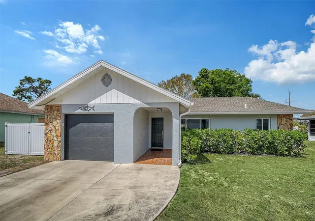 2nd image of 972 Leeward Rd, Venice, FL 34293 | MLS# A4685197