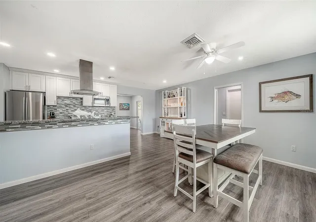 5th image of 972 Leeward Rd, Venice, FL 34293 | MLS# A4685197