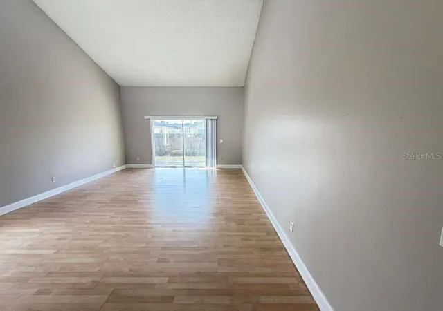 Photo 3 of Condo for sale at 118 Dahlia Village Cir #79, Orlando, FL 32807 | MLS# O6388479 | Listing updated on 2026-09-27