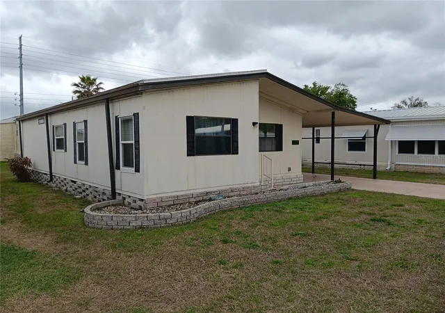 2nd image of 37536 Amigo Dr, Zephyrhills, FL 33541 | MLS# TB8483857