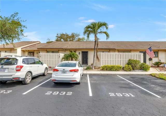 2nd image of 2932 64Th St W, BRADENTON, FL 34209