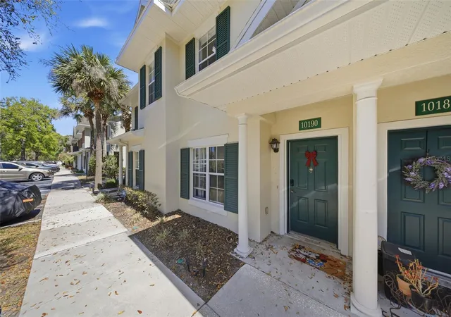 3rd image of 10190 Regent Park Dr, Orlando, FL 32825