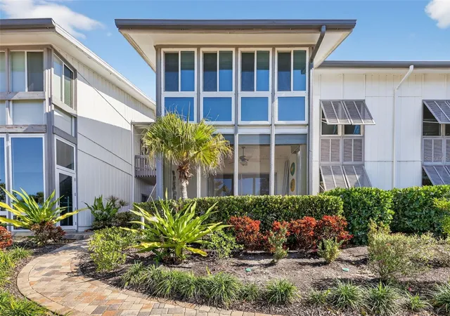 4th image of 6012 W Peppertree Wy, SARASOTA, FL 34242