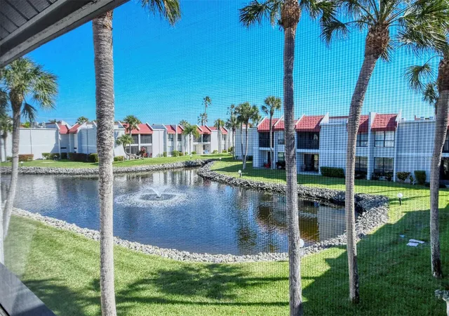 2nd image of 1801 Gulf Dr N, BRADENTON BEACH, FL 34217